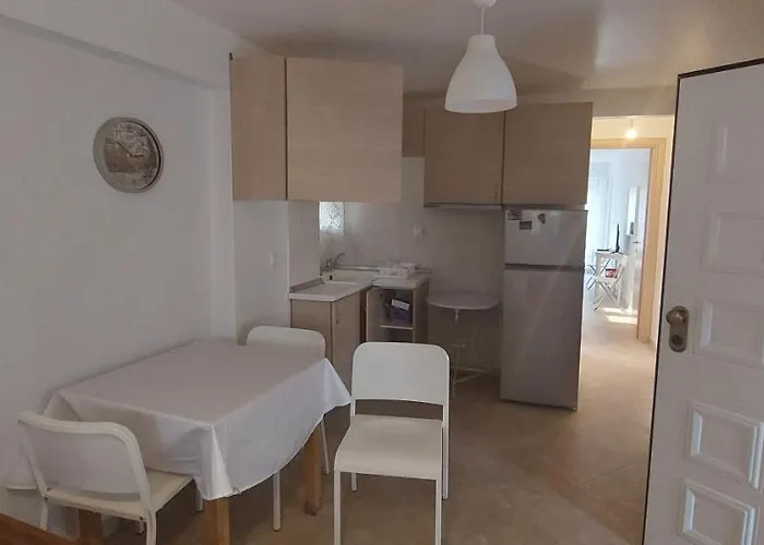 Daire Cosy Flat In Skála Foúrkas